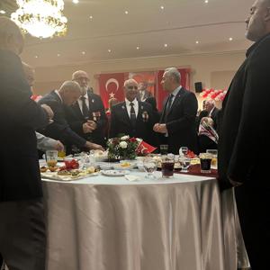 İl Müdürümüz Ömer Faruk ERGÜN, çalışma arkadaşlarımızla birlikte Elazığ Valiliği himayelerinde düzenlenen Cumhuriyet Bayramı Törenine katılım sağladı. - fotoğraf 2