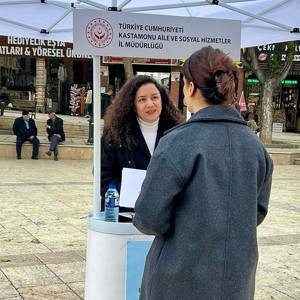 Nasrullah Meydanı’nda Koruyucu Aile Tanıtım Standı Açıldı - fotoğraf 4