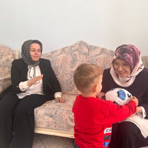 Koruyucu Aile Ziyaretlerinde Sevgi ve Vefa Buluşması - fotoğraf 4