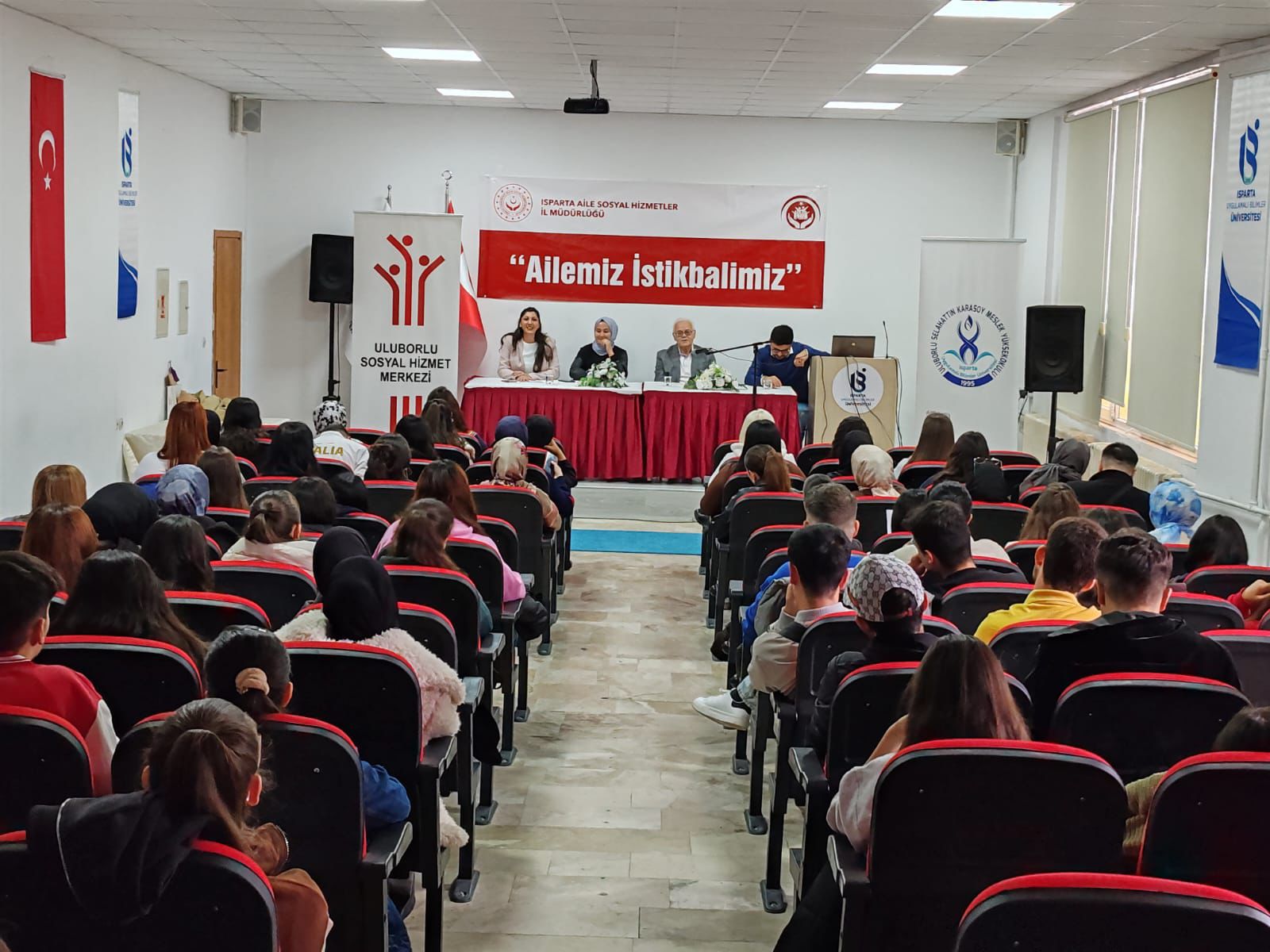 Yaşlılık ve Toplumsal Hayat Konulu Söyleşi Programı