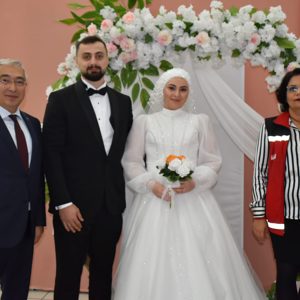 Bakanımız Mahinur Özdemir Göktaş, Aile ve Gençlik Fonu Kapsamında Desteklenen Genç Çiftin Nikâh Töreninde Yer Aldı - fotoğraf 4