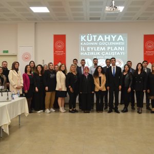 Kütahya Kadının Güçlenmesi İl Eylem Planı Hazırlık Çalıştayı Gerçekleştirildi - fotoğraf 1