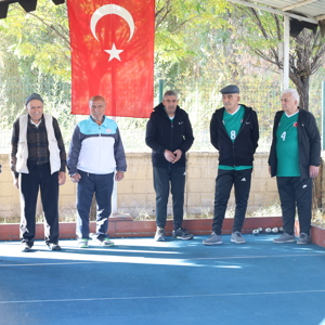 Huzurevi Sakinlerimiz "Yetişkin Gençler Bocce Ligi"nde Heyecan ve Dostluk Maçları Devam Ediyor - fotoğraf 3