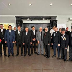 İzmirlioğlu Huzurevi ve Erdemir Mühendisler Derneği işbirliğinde Cumhuriyetimizin 102. Yılı Kutlanmıştır. - fotoğraf 1