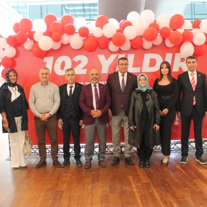 Cumhuriyet Resim Sergisi Açılışı Gerçekleştirildi - fotoğraf 4