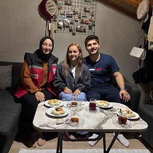 Evlenecek Gençlerin Desteklenmesi Projesi Kapsamında Destek Alan Çiftlerimizi Ziyaret Ederek Sayın Bakanımız Mahinur Özdemir Göktaş'ın Tebriklerini İletiyoruz - fotoğraf 2