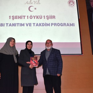“1 Şehit, 1 Öykü, 1 Şiir” kitabının tanıtım programı gerçekleştirildi - fotoğraf 15