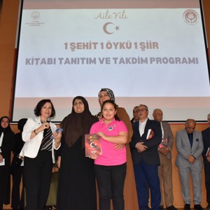 “1 Şehit, 1 Öykü, 1 Şiir” kitabının tanıtım programı gerçekleştirildi - fotoğraf 6