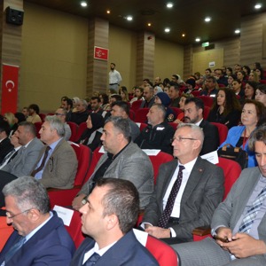 "Kadının Güçlenmesi İl Eylem Planı" Çalıştayı Düzenlendi - fotoğraf 6
