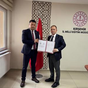 Kırşehir’de Şehit Yakını, Gazi ve Gazi Ailelerine Yönelik Anlamlı Protokol - fotoğraf 2