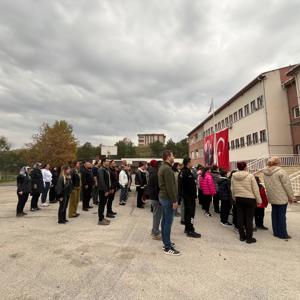 10 Kasım Ulu Önder Gazi Mustafa Kemal ATATÜRK’ün Ölüm Yıl Dönümü Dolayısıyla Anma Programı Düzenlendi. - fotoğraf 1
