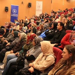 Kadına Yönelik Şiddet ve Erken Yaşta Evliliklerle Mücadele Konulu Eğitim Düzenlendi - fotoğraf 4