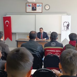 Yüksekova’da “Vatan ve Kahramanlık Buluşmaları” Projesi - fotoğraf 2