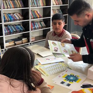 Şemdinli’de “Dünya Çocuk Kitapları Haftası” Etkinliği - fotoğraf 3
