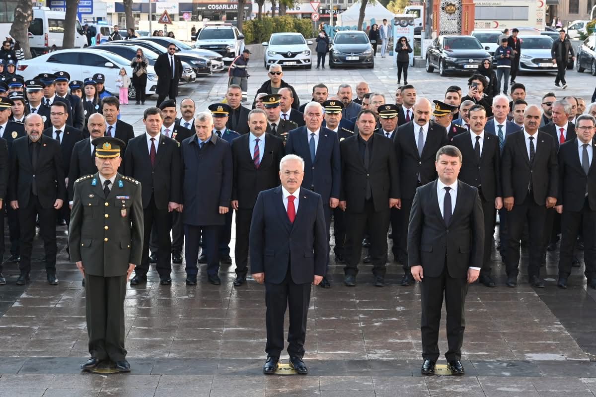 10 Kasım Atatürk’ü Anma Günü – Çelenk Sunma Töreni - fotoğraf 2