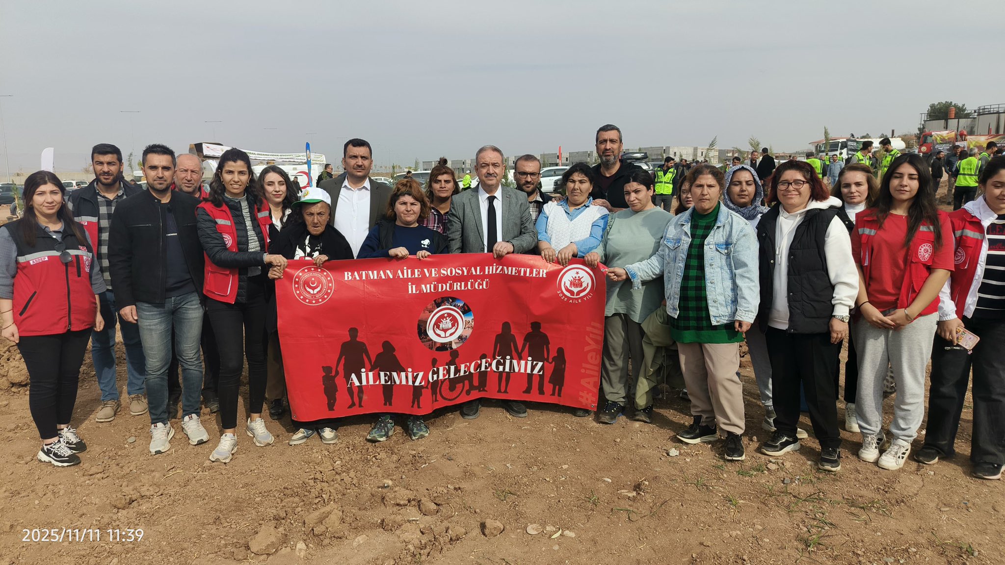 11 Kasım Milli Ağaçlandırma Günü Yeşil Vatan Seferberliği fidan dikim etkinliği