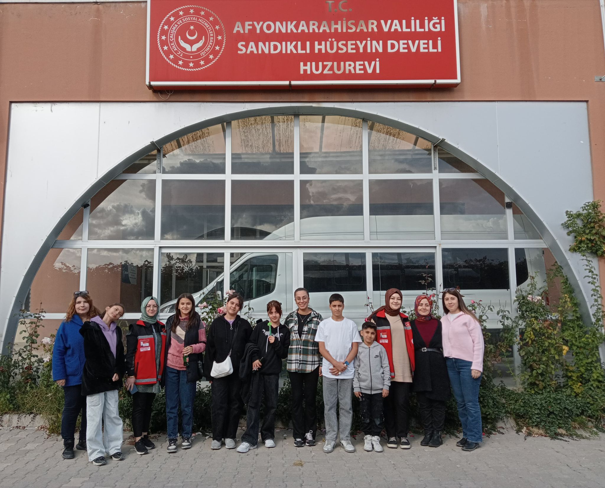 Ebeveyn Kaybı Yaşamış Çocuklarımızla Sandıklı Hüseyin Develi Huzurevine Ziyaret