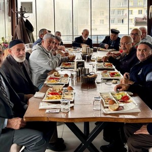 Büyüklerimizle Anlamlı Kahvaltı Etkinliği - fotoğraf 1