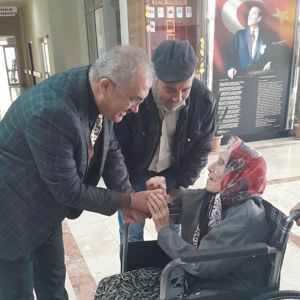 Sandıklı Hüseyin Develi Huzurevine Ziyaret - fotoğraf 2