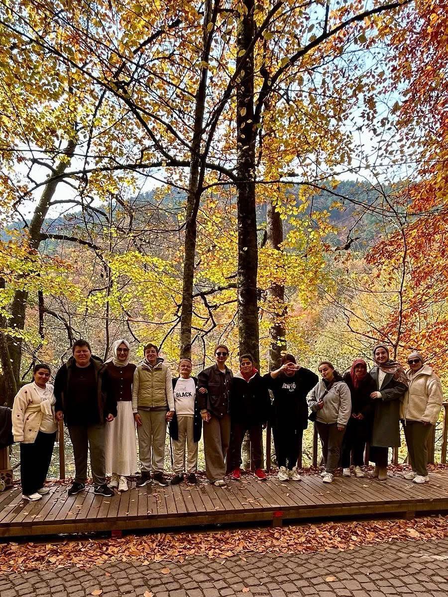  Bolu Yedigöller Milli Parkı’na Gezi Düzenlenmiştir.