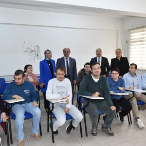 Vali Yardımcımız Mustafa Güney ve İl Müdürümüz Faruk Uysal’dan Engelsiz Yaşam Okulu ve Müzik Akademisi’ne Ziyaret - fotoğraf 3