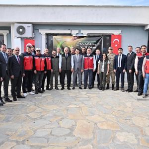  Dicle Kral Kızı Gençlik Kampı’nda Fidan Dikimi Etkinliği  - fotoğraf 12