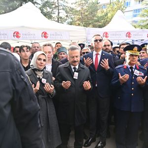 Şehit Hv. Uçk. Bkm. Üsteğmen Emre Mercan, Eskişehir’de Son Yolculuğuna Uğurlandı - fotoğraf 3