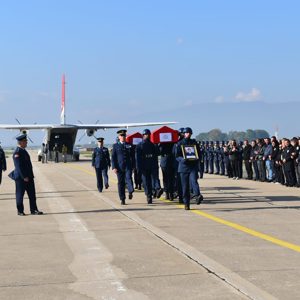 Gürcistan–Azerbaycan Sınırında Şehit Olan Kahramanlarımız Törenle Karşılandı - fotoğraf 1