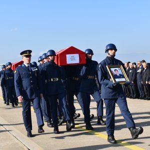 Gürcistan–Azerbaycan Sınırında Şehit Olan Kahramanlarımız Törenle Karşılandı - fotoğraf 2