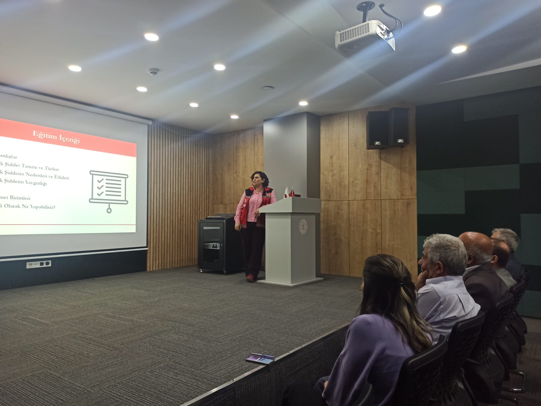 Kadına Yönelik Şiddetle Mücadele Semineri