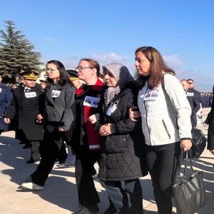 Şehidimiz Eskişehir 1. Hava Ana Jet Üssünde Düzenlenen Törenle Karşılandı - fotoğraf 4