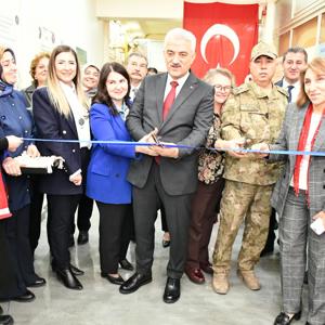 “Sanata Teşvik ve Sanatla Yaşam Programı” kapsamında düzenlenen kursumuzun açılışı gerçekleştirildi. - fotoğraf 3