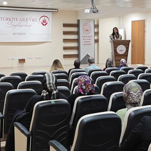 “Kadına Karşı Şiddetle Mücadele” Konulu Aile Söyleşisi Gerçekleştirildi - fotoğraf 1