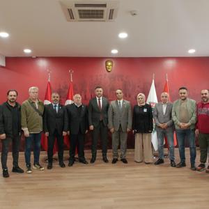 İl Müdürümüz Sn. Ömer TURAN, Türkiye Harp Malülü Gaziler, Şehit Dul ve Yetimleri Dernek Başkanı Sn. Gazi Av. Önder ÇELİK’e Makamında Taziye Ziyaretinde Bulunmuştur - fotoğraf 1