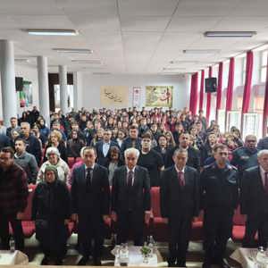 Lüleburgaz İlçemizde Vatan ve Kahramanlık Buluşmaları Programı İlgiyle Gerçekleştirildi - fotoğraf 3