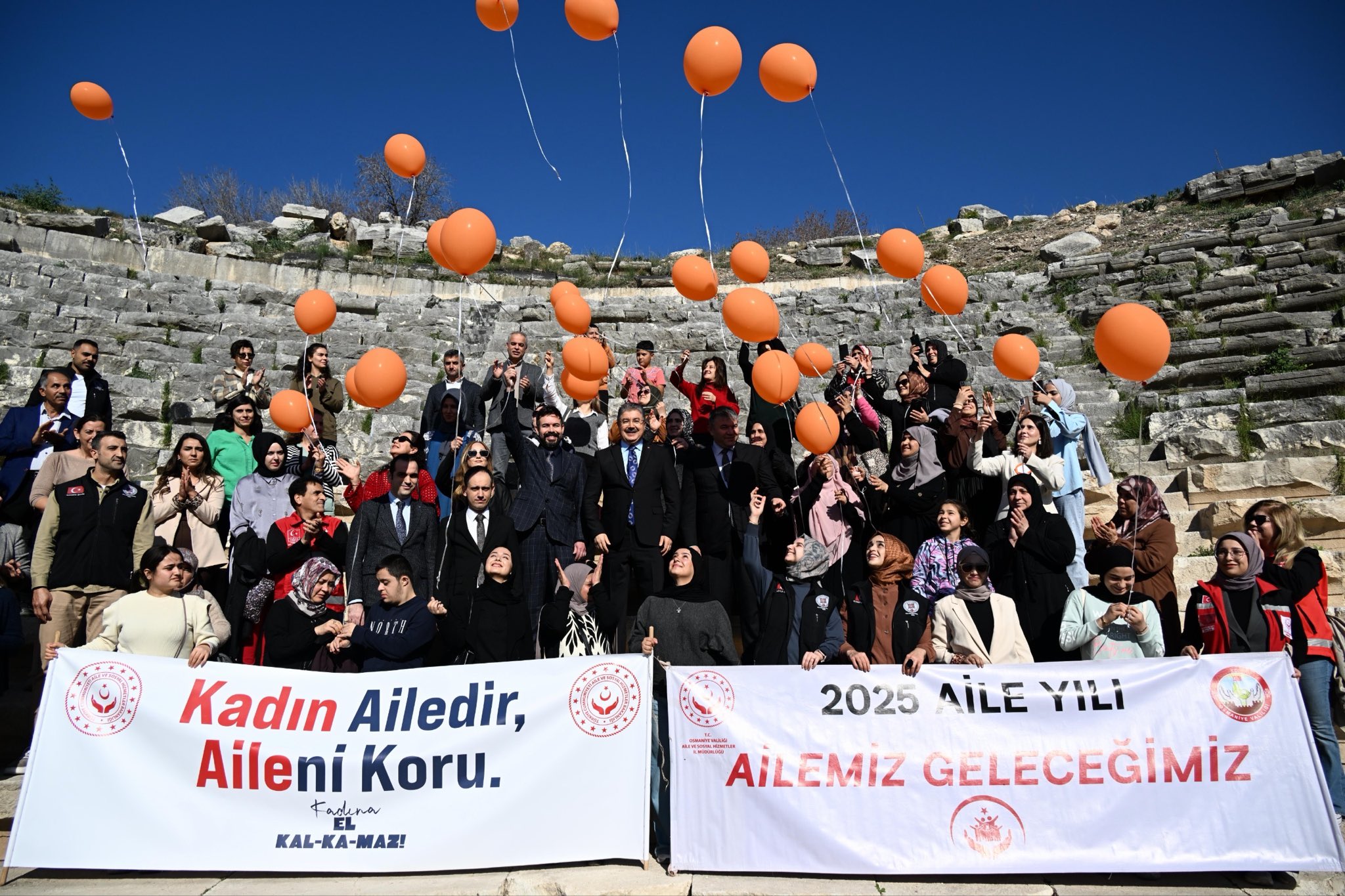“Aynı Gökyüzünün Altında” Etkinliği Kastabala Antik Kentinde Gerçekleştirildi