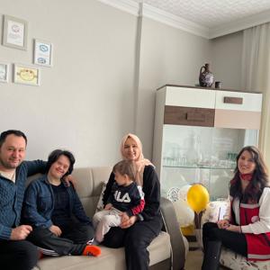 #2025AileYılı Kapsamında Evde Bakım Ailelerine Düzenli Ziyaretler: Sosyal Hizmetler Sahada! - fotoğraf 3