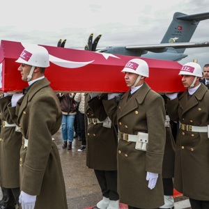 Şehidimiz Astsubay Üstçavuş Emre Altıok’a Son Görev: Samsun’da Hakk’a Uğurlandı   - fotoğraf 4