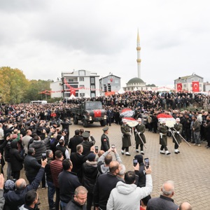 Şehidimiz Astsubay Üstçavuş Emre Altıok’a Son Görev: Samsun’da Hakk’a Uğurlandı   - fotoğraf 10