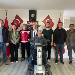 İl Müdürümüz Harun Tan, Harp Malulü Gaziler, Şehit Dul ve Yetimleri Derneğini Ziyaret Etti - fotoğraf 1