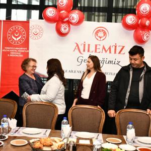 2025 Aile Yılı etkinlikleri kapsamında, “Sevgiyle Başlayan, Emekle Büyüyen Yolculuk” adlı kahvaltı programı gerçekleştirildi. - fotoğraf 3