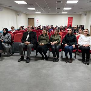 Aile Yılı Eğitimleri – Kendini İfade Etme Yolu Olarak Sanat - fotoğraf 1