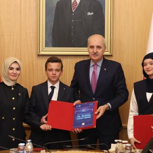 26. Ulusal Çocuk Forumu Sonuç Bildirgesi TBMM Başkanı Kurtulmuş’a takdim edildi - fotoğraf 1