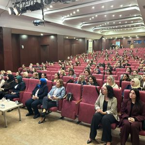 İl Müdürümüz Sn. Ömer TURAN, Özel Kreş ve Gündüz Bakımevleri Birimi Tarafından Düzenlenen Eğitim Programına Katılım Sağladı - fotoğraf 1