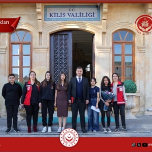 İlimiz Çocuk Hakları Komitesi Üyeleri Valimiz Sayın Tahir ŞAHİN ve Vali Yardımcımız Sayın Murat DEMİRBİLEK’i Ziyaret Etti - fotoğraf 2