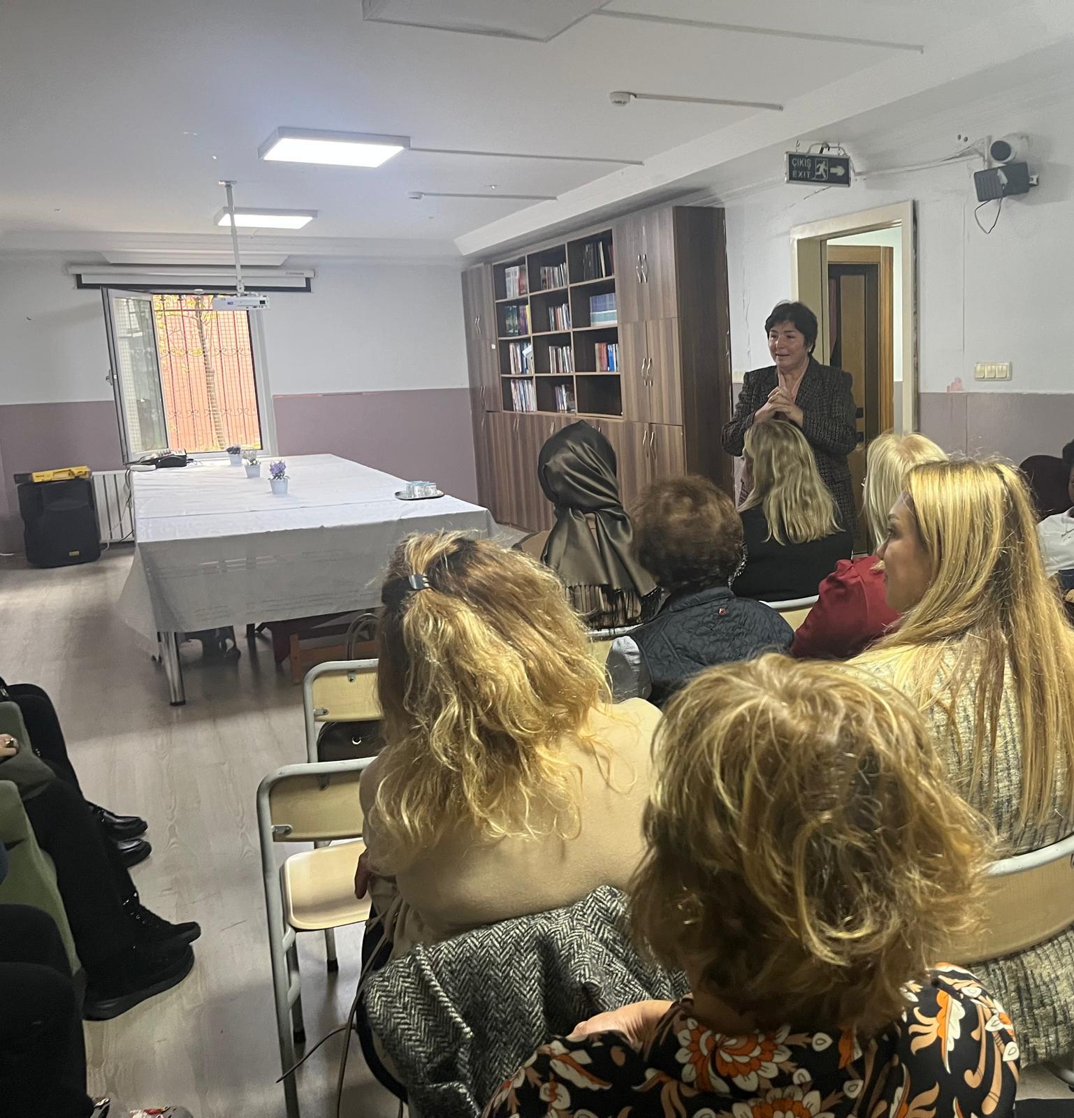 Dünya Çocuk Hakları Günü Etkinliği Kapsamında Koruma Altındaki Kız Çocuklarımızla Farkındalık Programı Gerçekleştirildi