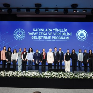 Bakanımız Göktaş, Kadınlara Yönelik Yapay Zeka ve Veri Bilimi Geliştirme Programı'nda konuştu - fotoğraf 2