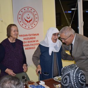 Kıymetli büyüklerimizin tecrübesi, toplum olarak en değerli hazinemiz - fotoğraf 2