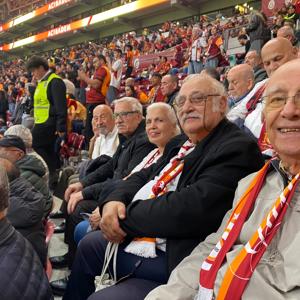 24 Kasım Öğretmenler Günü Kapsamında Emekli Öğretmenlerimiz Galatasaray Spor Kulübü Tarafından Ağırlanmıştır - fotoğraf 1
