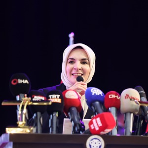 Bakanımız Göktaş, Kadim Değerlerden Modern Yaklaşımlara Türk Dünyasında Kadın ve Aile Sempozyumu'nda konuştu - fotoğraf 3